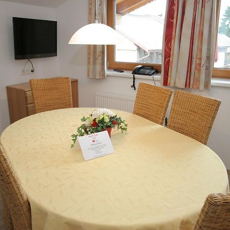 Charming Apartment In Uderns With Balcony Bagian luar foto